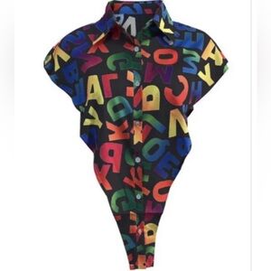 Stylish Asymmetric Sleeveless Alphabet Shirt